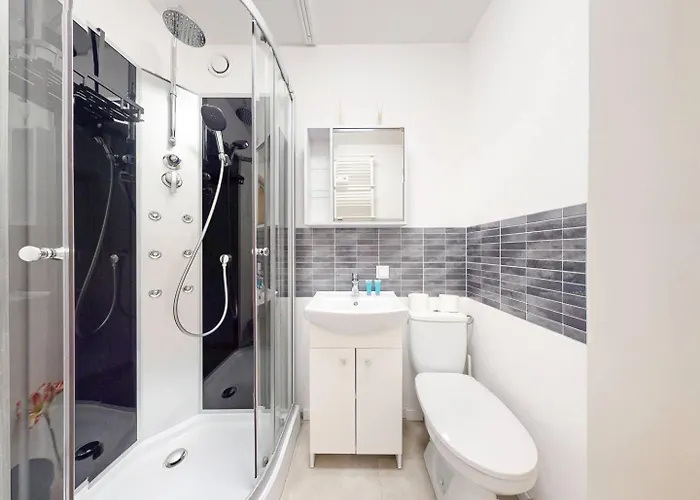 Wildflower Pole Mokotowskie Park&metro Varsó